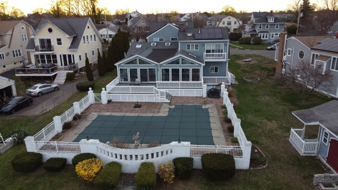 Exterior, Drone