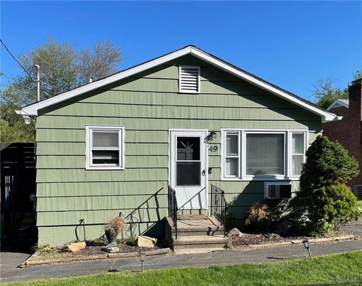 Exterior, Facade, American Craftsman