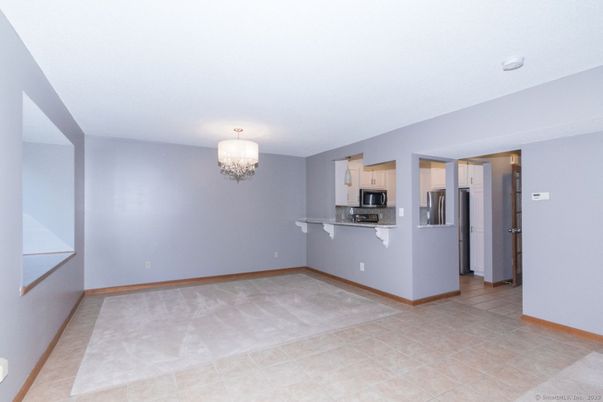 Chandelier, Empty room, Interior, Kitchen