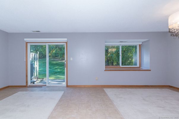 Chandelier, Empty room, Interior