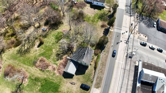 Exterior, Drone
