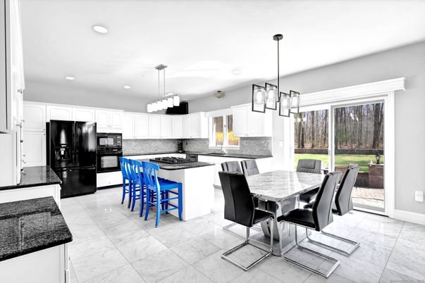 Dining room, Interior, Kitchen, Marble, Pendant Lights, Recessed Lighting
