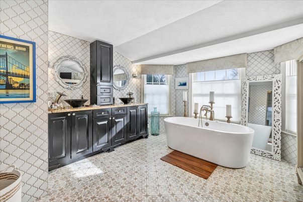 Bathroom, Dual Sink Vanities, Free Standing Baths, Interior