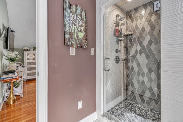Bathroom, Interior, Recessed Lighting, Wood Texture Flooring
