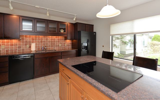 Interior, Kitchen, Pendant Lights, Stainless Steel Appliances