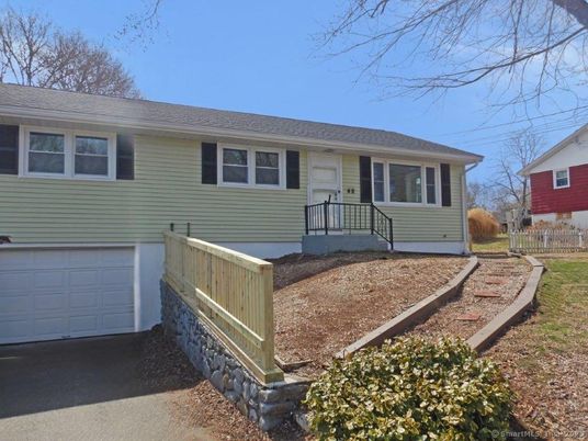 Attached, Exterior, Facade, Raised Ranch