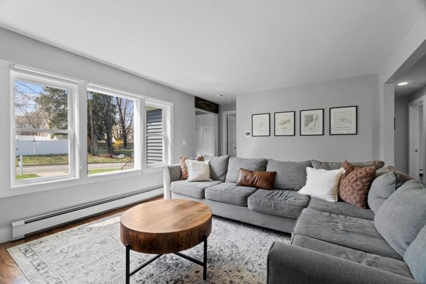 Interior, Living room, Recessed Lighting, Wood Texture Flooring