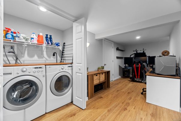 Interior, Recessed Lighting, Utility Closets, Washer, Wood Texture Flooring