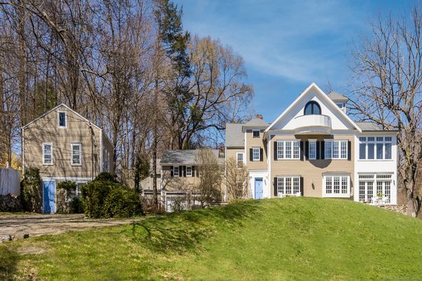 Backyard, Exterior, Facade, Georgian
