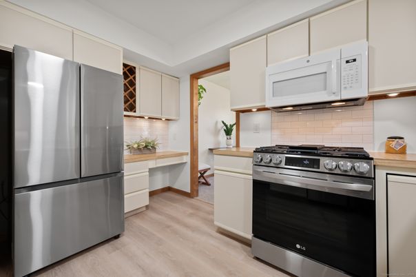 Interior, Kitchen, Stainless Steel Appliances, Wood Texture Flooring
