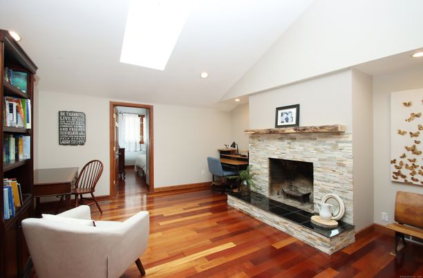 Dining room, Fireplace, Interior, Recessed Lighting, Wood Texture Flooring