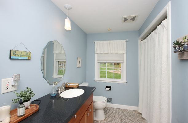 Bathroom, Interior, Pendant Lights