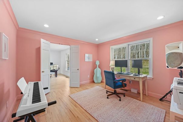 Home Office, Interior, Piano, Recessed Lighting, Wood Texture Flooring