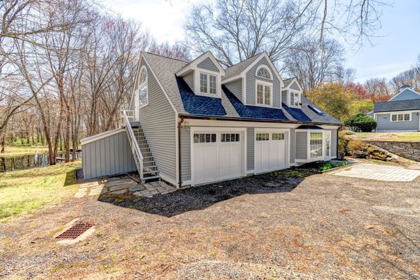 Attached, Exterior, Facade, Cape Cod