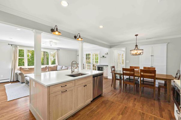 Dining room, Interior, Kitchen, Pendant Lights, Recessed Lighting, Wood Texture Flooring