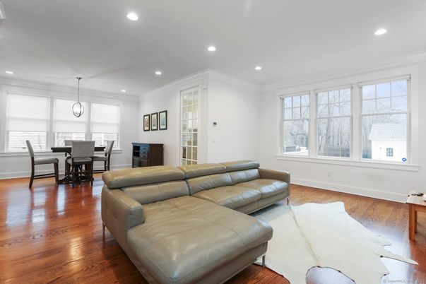 Dining room, Interior, Living room, Pendant Lights, Recessed Lighting, Wood Texture Flooring