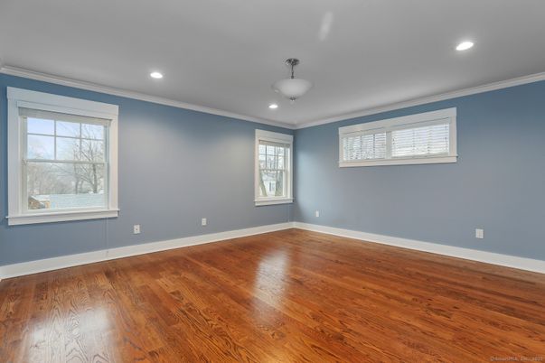 Empty room, Interior, Recessed Lighting, Wood Texture Flooring