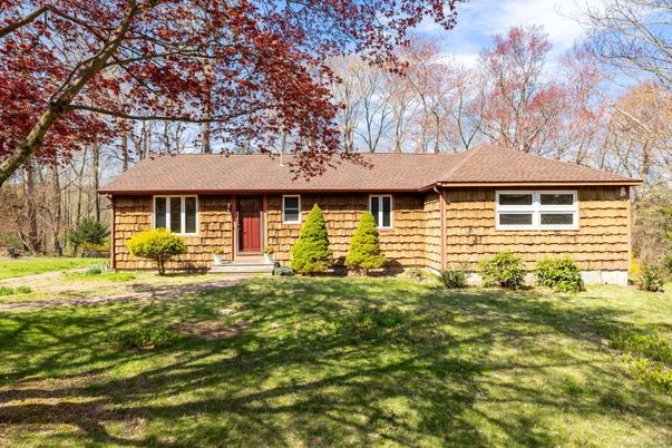 Backyard, Exterior, Facade, Ranch