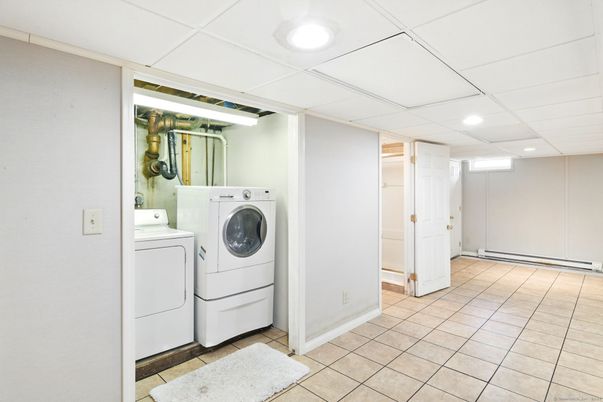 Interior, Recessed Lighting, Utility Closets, Washer