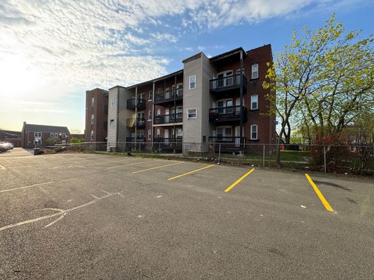 Backyard, Exterior, Facade, Condo Building