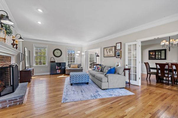 Chandelier, Dining room, Fireplace, Interior, Living room, Recessed Lighting, Wood Texture Flooring