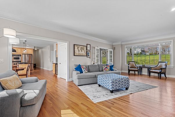 Dining room, Interior, Kitchen, Living room, Pendant Lights, Stainless Steel Appliances, Wood Texture Flooring
