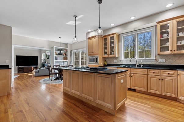 Dining room, Interior, Kitchen, Living room, Pendant Lights, Recessed Lighting, Wood Texture Flooring