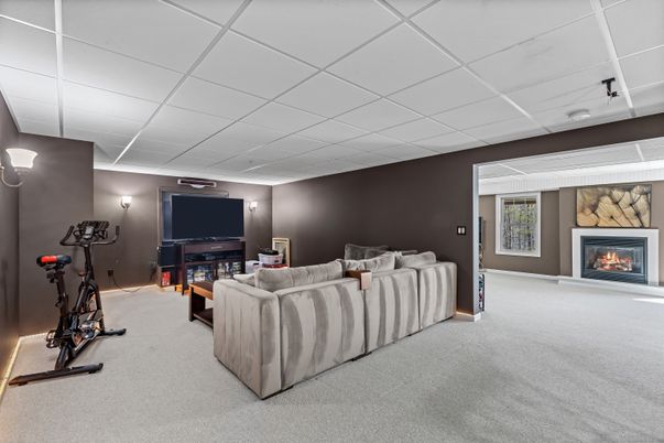 Fireplace, Fitness Equipment, Interior, Living room