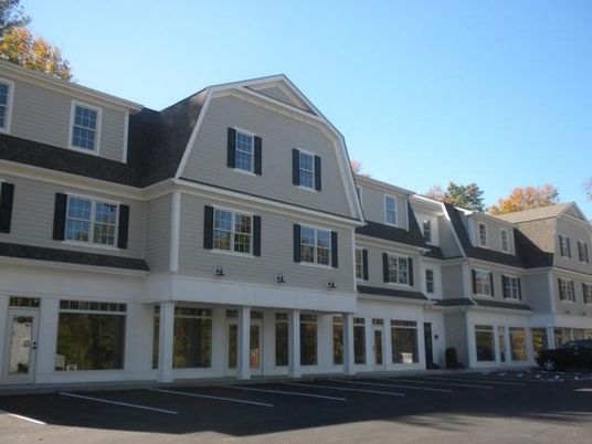 Exterior, Facade, Rowhouse