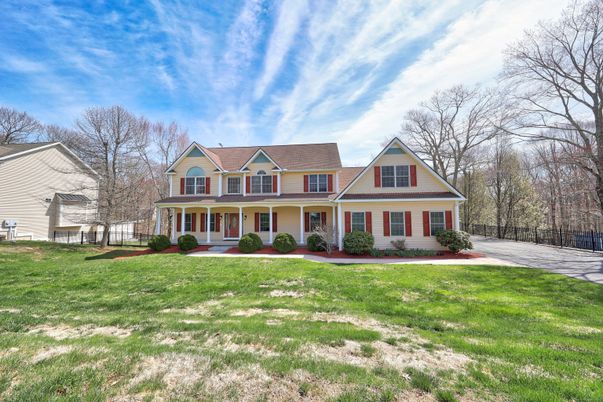 Backyard, Exterior, Facade, Farmhouse
