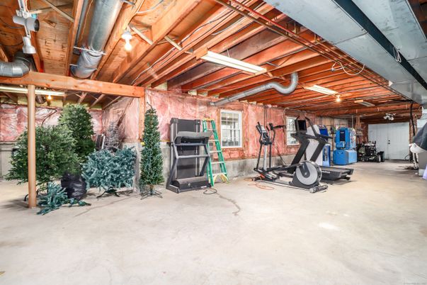 Fitness Equipment, Interior, Wooden Beams