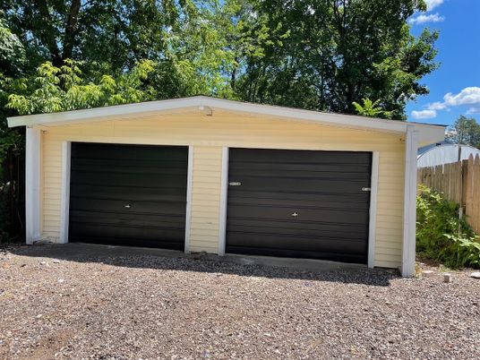 Detached Garage, Exterior