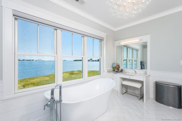 Bathroom, Free Standing Baths, Interior, Water