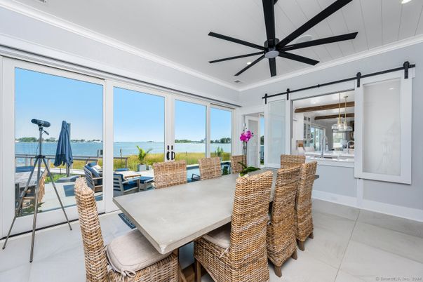 Dining room, Interior, Recessed Lighting, Water