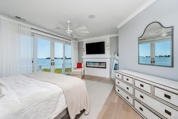 Bedroom, Fireplace, Interior, Water, Wood Texture Flooring