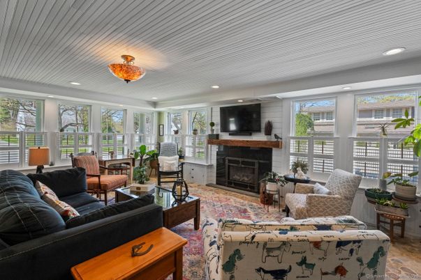 Fireplace, Interior, Living room, Recessed Lighting