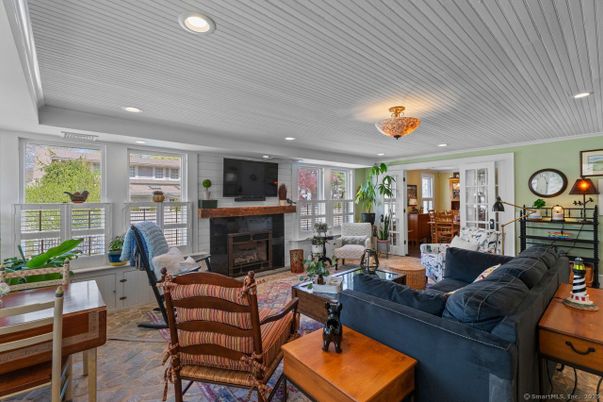 Fireplace, Interior, Living room, Recessed Lighting
