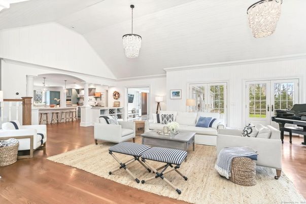 Chandelier, Interior, Living room, Pendant Lights, Piano, Wood Texture Flooring