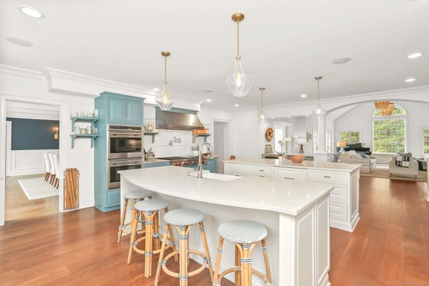 Interior, Kitchen, Living room, Pendant Lights, Recessed Lighting, Stainless Steel Appliances, Wood Texture Flooring