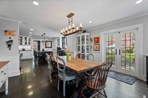 Chandelier, Dining room, Interior, Kitchen, Pendant Lights, Recessed Lighting, Wood Texture Flooring