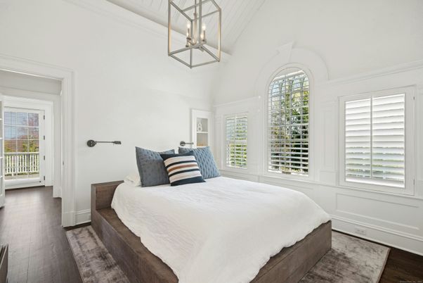 Bedroom, Interior, Pendant Lights, Wood Texture Flooring