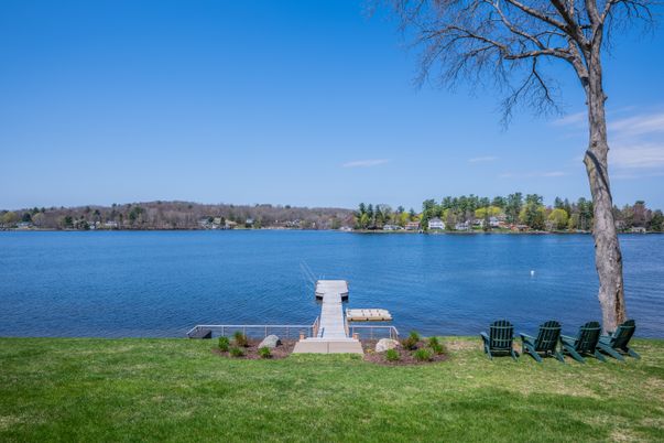 Exterior, Lake