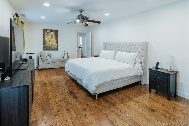 Bedroom, Interior, Recessed Lighting, Wood Texture Flooring