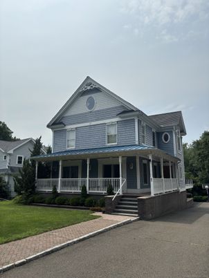 Exterior, Facade, Queen Anne Victorian