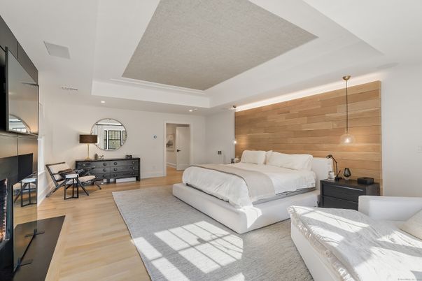 Bedroom, Interior, Pendant Lights, Recessed Lighting, Wood Texture Flooring