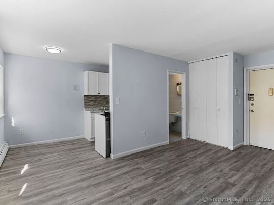 Empty room, Interior, Kitchen, Wood Texture Flooring