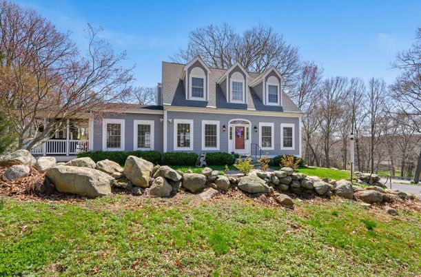 Exterior, Facade, Cape Cod