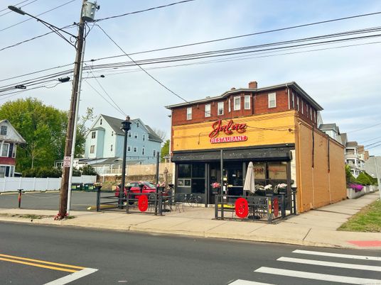 Exterior, Facade, None