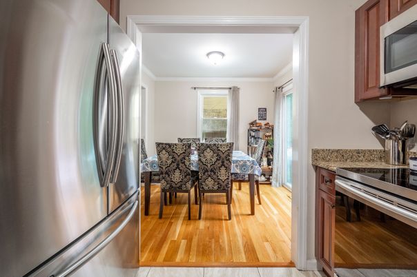 Dining room, Interior, Kitchen, Stainless Steel Appliances, Wood Texture Flooring