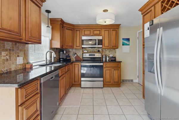 Interior, Kitchen, Pendant Lights, Stainless Steel Appliances